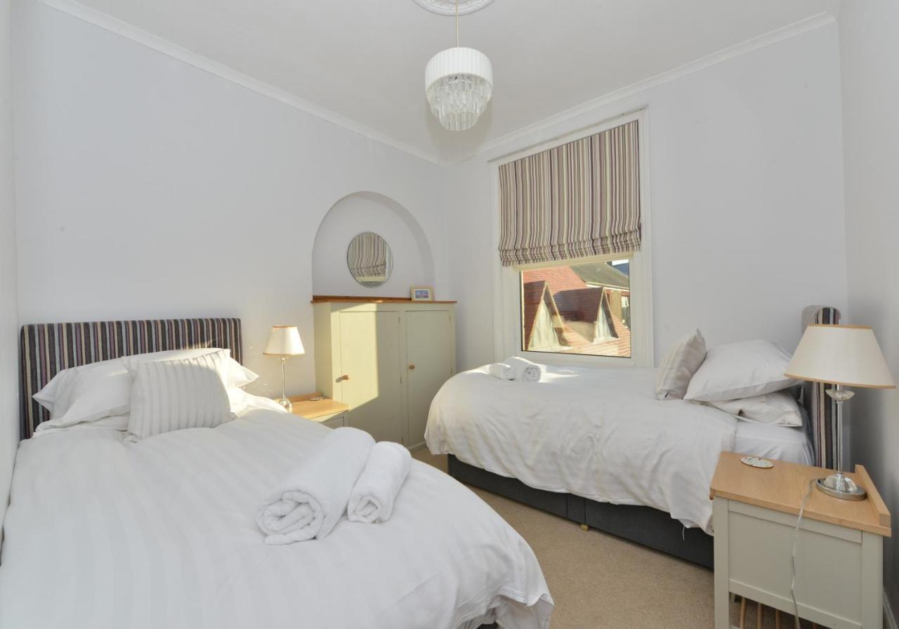 Pier Top Apartment Ventnor Bagian luar foto